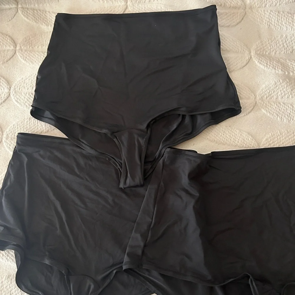 NWOT New washed and unworn 3- H&M size M microfiber shortie briefs. Lightweight. - Picture 4 of 9